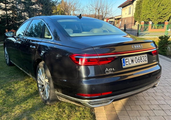 Audi A8 cena 229000 przebieg: 205600, rok produkcji 2017 z Tarnowskie Góry małe 667